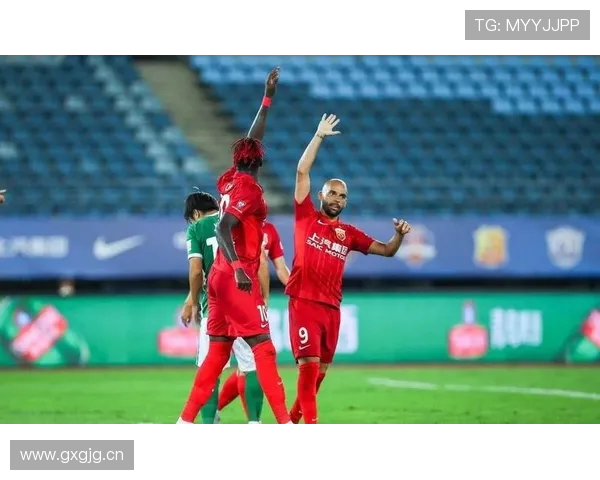 前海港外援恩迪亚耶加盟土超萨姆松珀签约四年再展新征程 前海港外援恩迪亚耶加盟土超萨姆松珀签约四年再展新征程