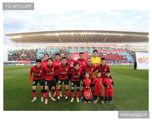 十人亚泰王智峰染红 艾菲尔丁绝平战平海牛上演惊心对决